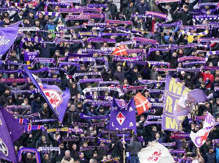 Tifosi Fiorentina - Foto Lapresse - Ilgiornaledellosport.net