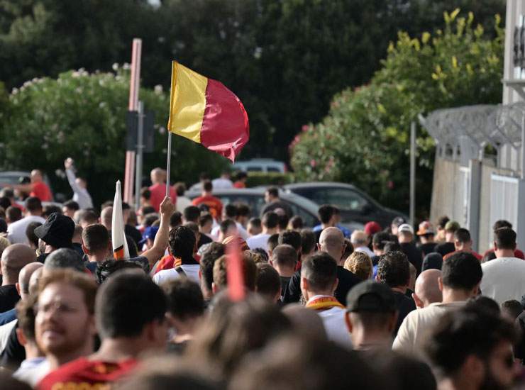 Tifosi Roma - Foto Lapresse - Ilgiornaledellosport.net