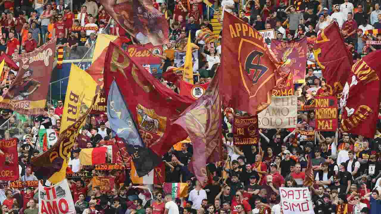 Tifosi Roma - Foto Lapresse - Ilgiornaledellosport.net