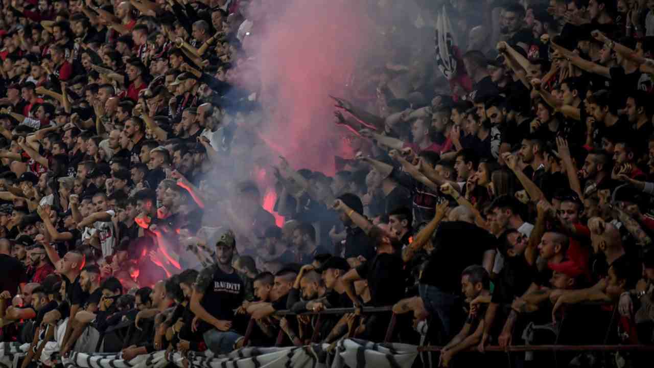 Tifosi Milan - Foto Lapresse - Ilgiornaledellosport.net