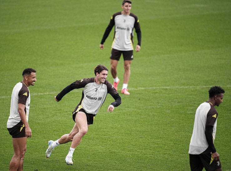 Dusan Vlahovic allenamento - Foto Lapresse - Ilgiornaledellosport.net