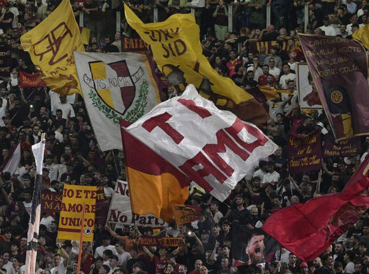 Tifosi Roma - Foto Lapresse - Ilgiornaledellosport.net