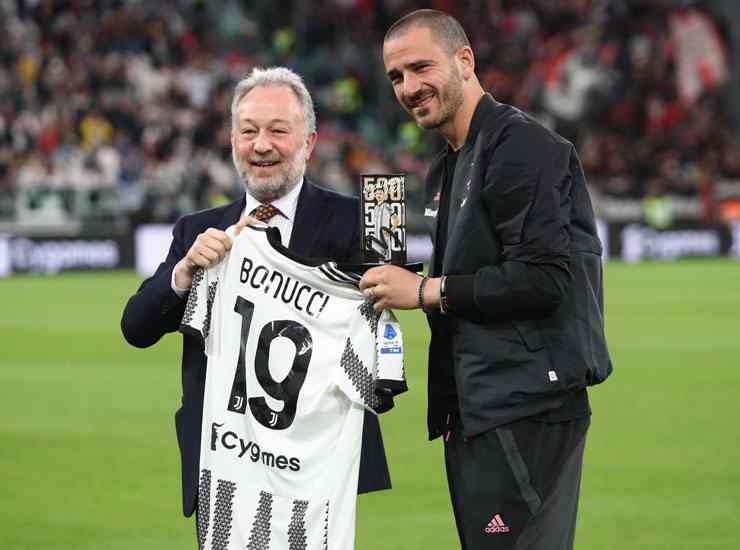 Leonardo Bonucci con il presidente della Juventus Gianluca Ferrero - Foto Lapresse - Ilgiornaledellsport.net