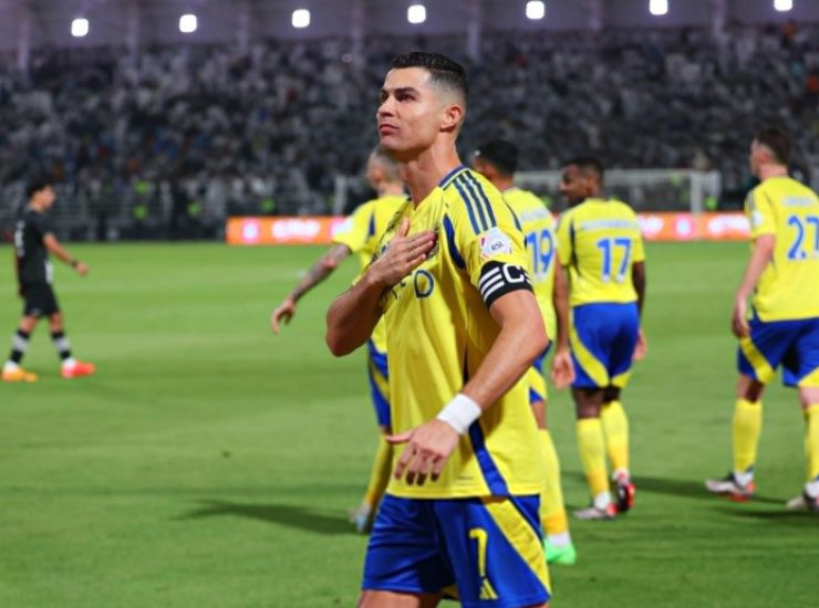 Cristiano Ronaldo con la maglia dell'Al-Nassr - Fonte X - Ilgiornaledellosport.net