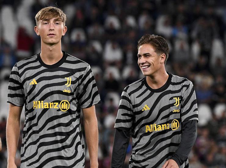 Dean Huijsen con Kenan Yildiz ai tempi della Juventus - Foto Lapresse - Ilgiornaledellosport.net