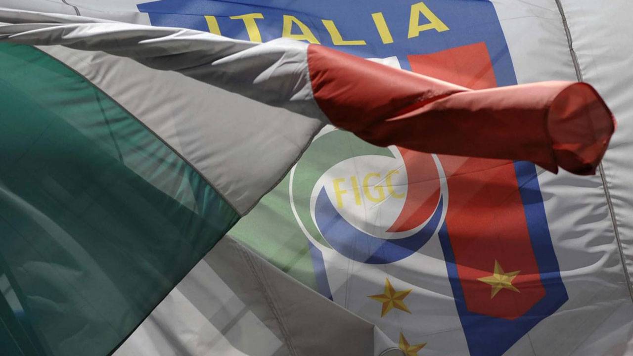 La bandiera della Federazione italiana gioco calcio - Foto Lapresse - Ilgiornaledellosport.net