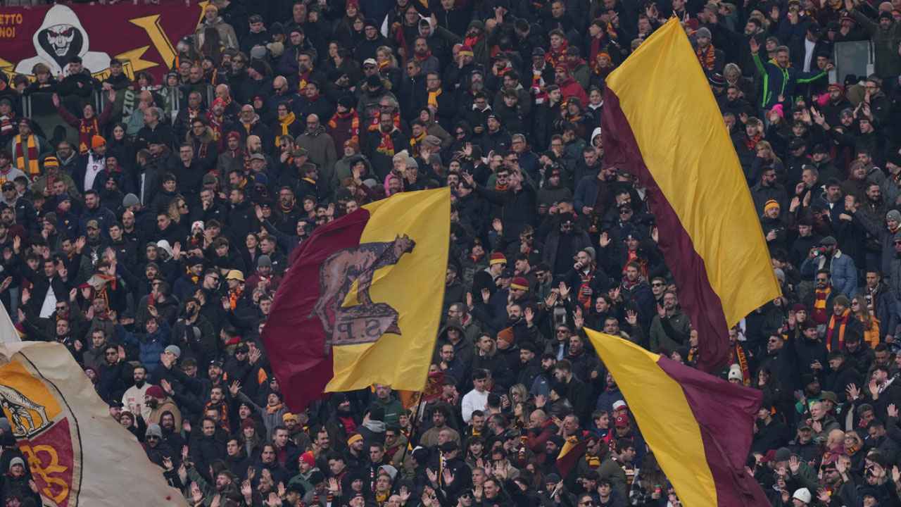 Tifosi Roma - Foto Lapresse - Ilgiornaledellosport.net