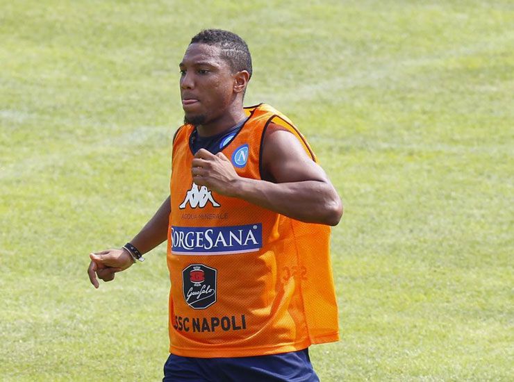 Jonathan De Guzman ai tempi del Napoli - Foto Lapresse - Ilgiornaledellosport.net