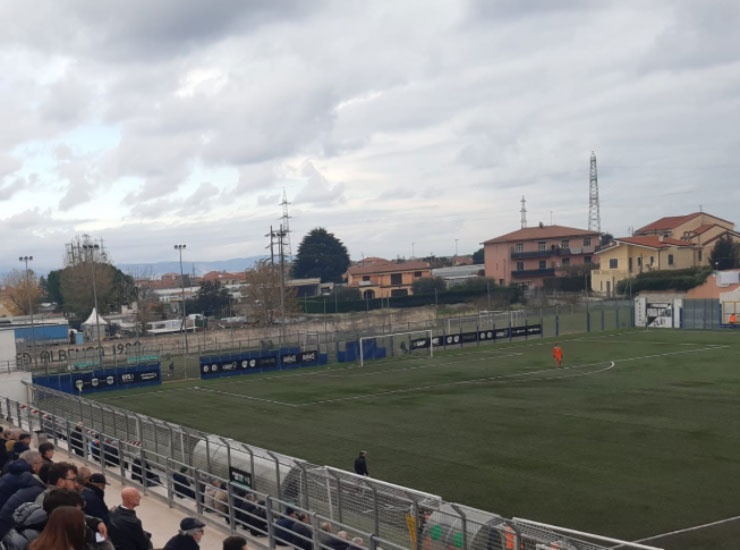 Uno scorcio dello stadio Annibale Riva di Albenga - Fonte X - Ilgiornaledellosport.net